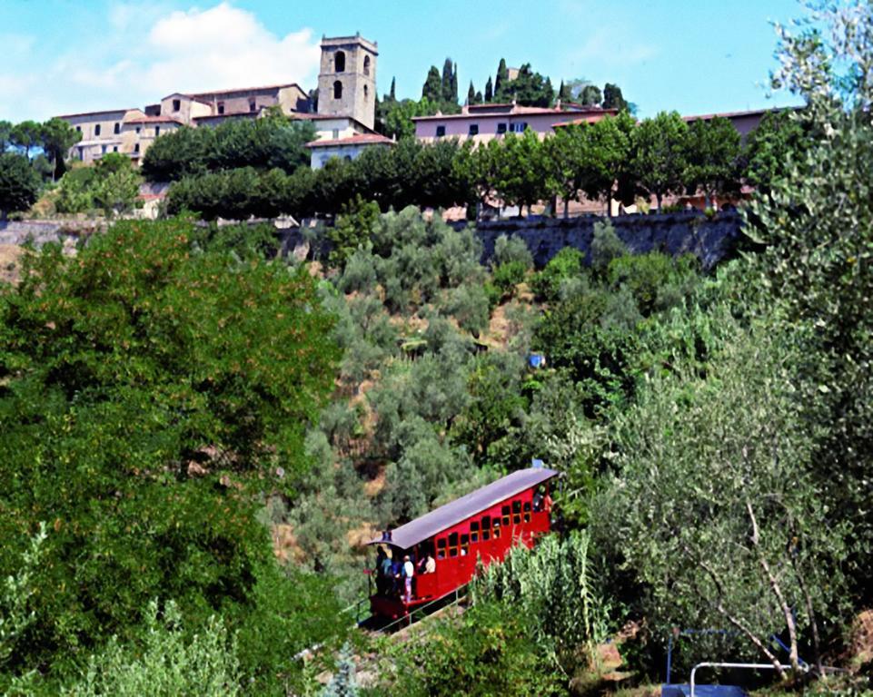 Hotel Butterfly Montecatini Terme Exterior foto