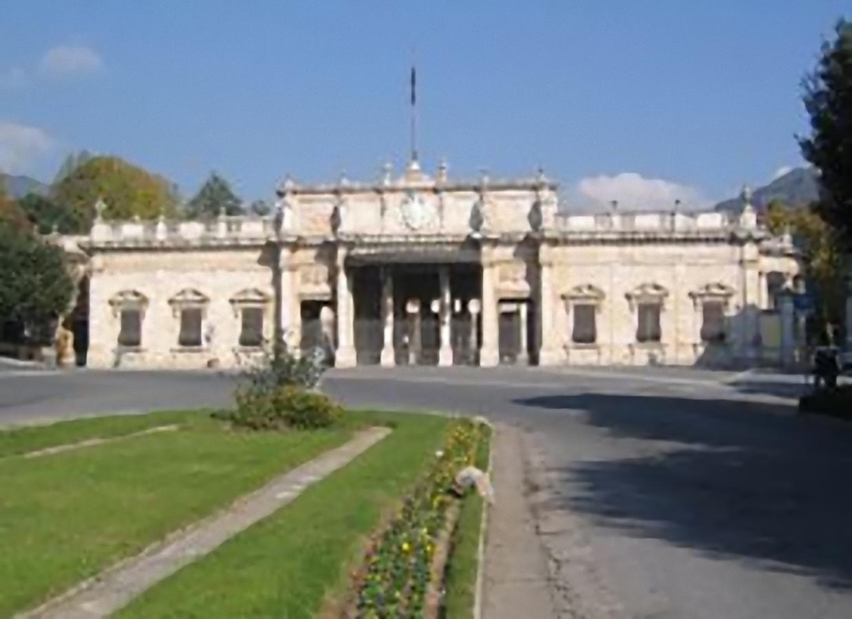 Hotel Butterfly Montecatini Terme Exterior foto