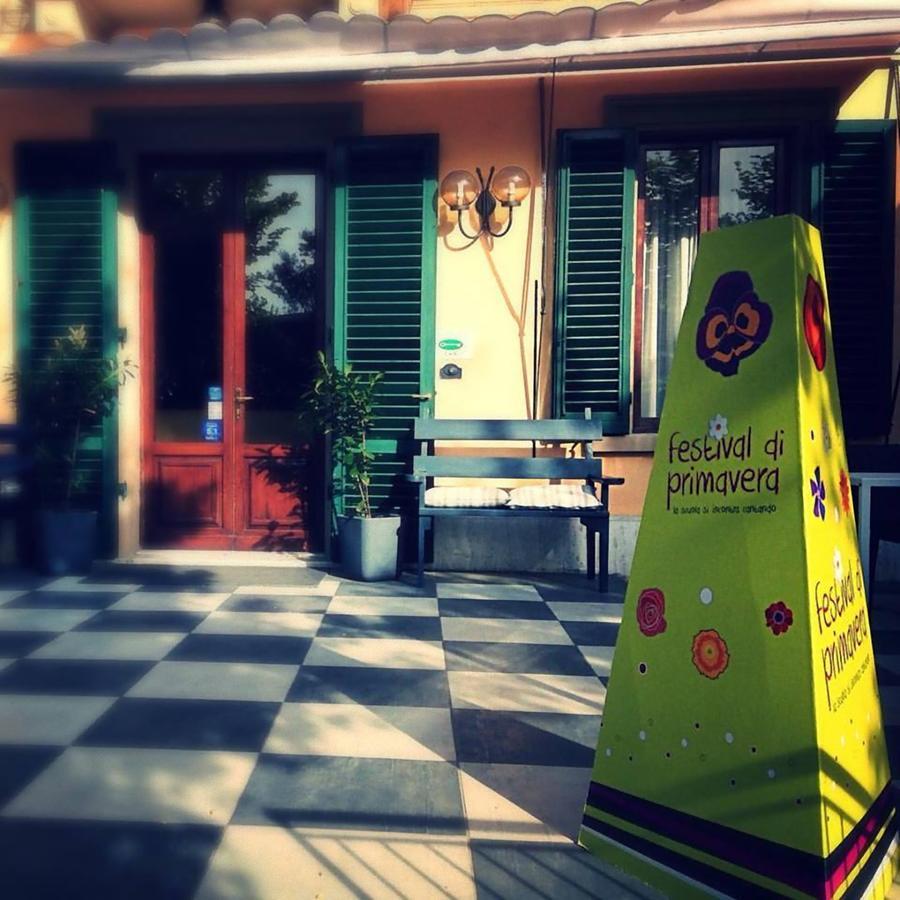 Hotel Butterfly Montecatini Terme Exterior foto